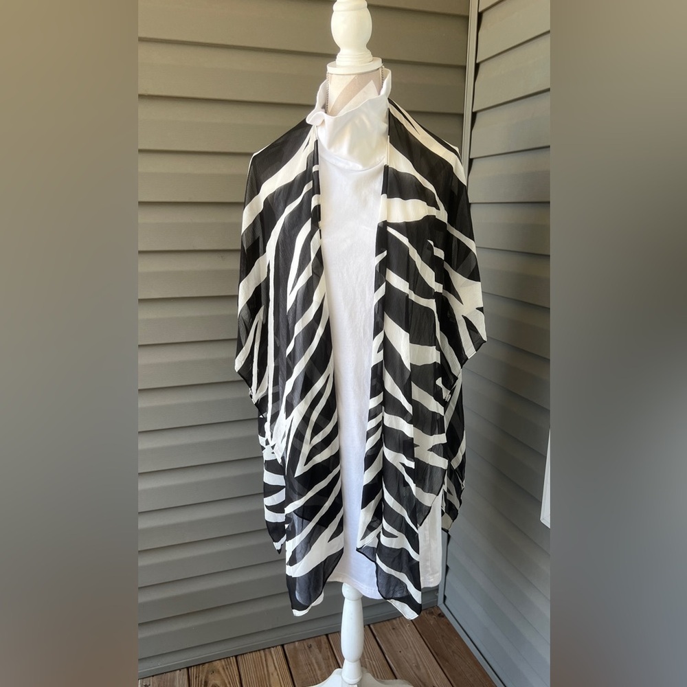 Chico’s 100 % Silk Kimono Zebra Print Open Front Cardigan Top OS
